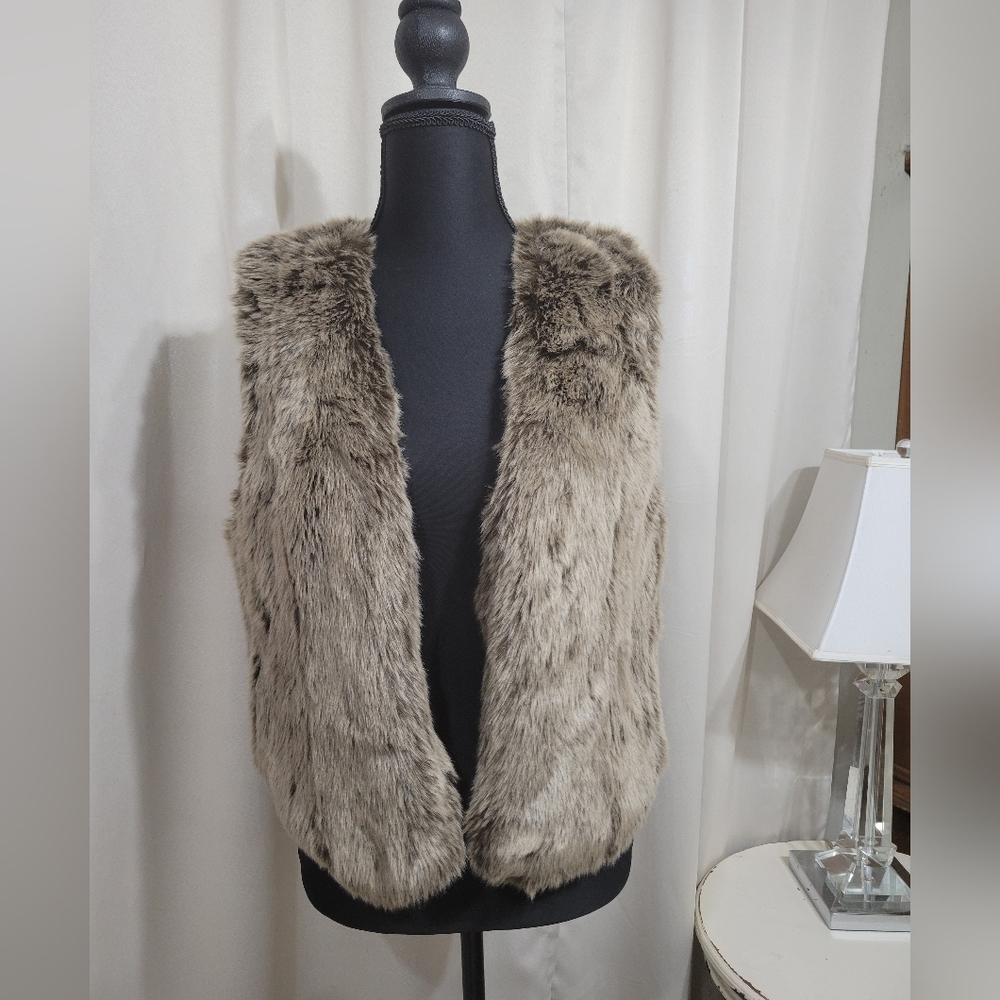 Madewell Faux Fur Vest in Brown and Cream